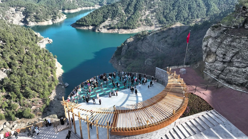 Başkonuş Yaylası ve AliKayası